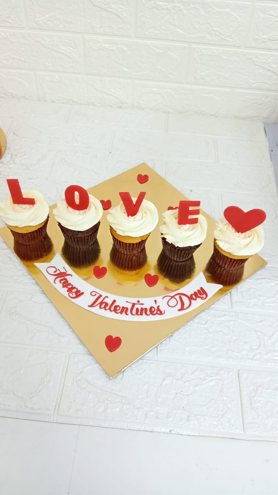 Valentines Love Cupcake